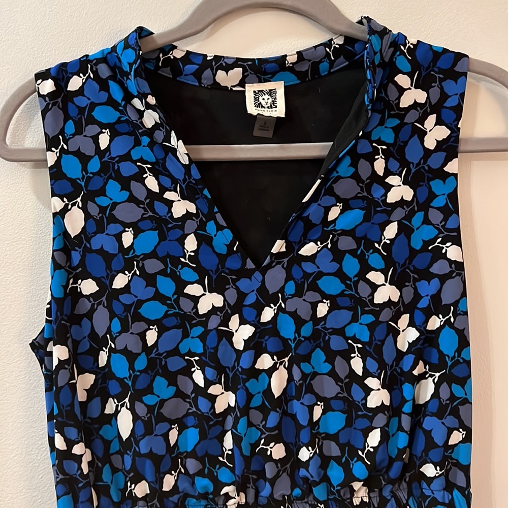 ANNE KLEIN Sleeveless V Neck Midi Dress